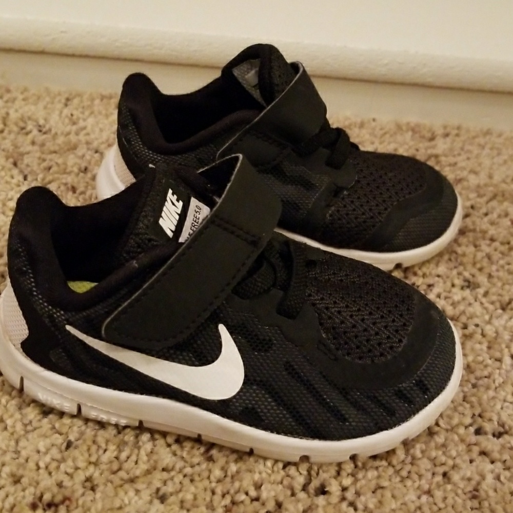 Baby boys size 6 Nike Free Shoes